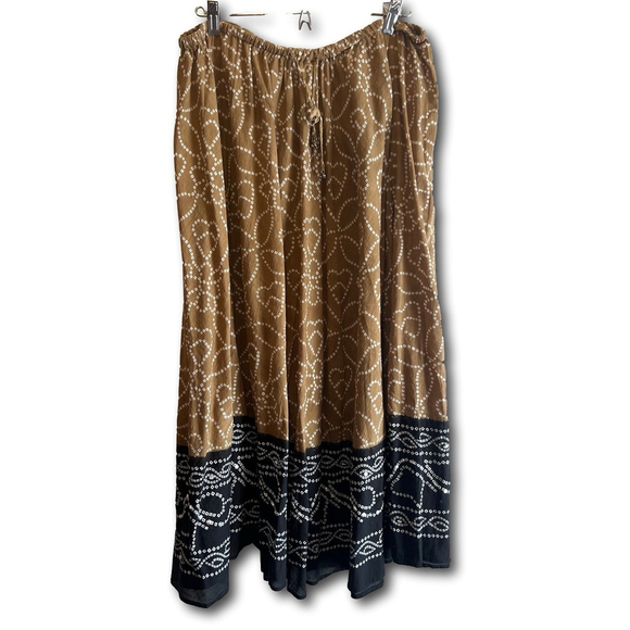 White Stag Dresses & Skirts - White Stag Maxi Skirt White Sequin Brown Cotton Boho Woman’s Size XL Vintage 90s